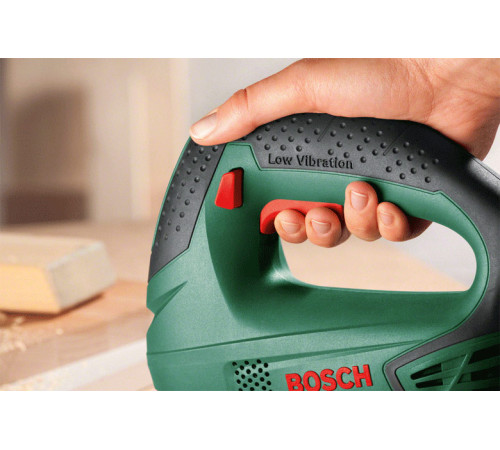 Лобзик Bosch PST 700 E