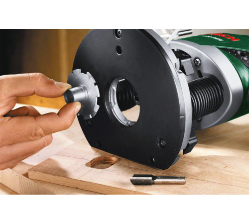 Вертикальная фрезерная машина Bosch POF 1400 ACE
