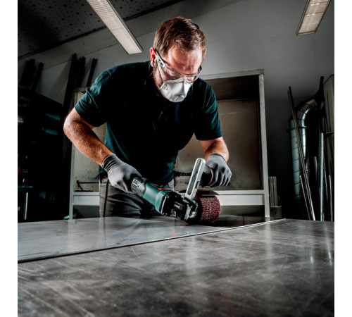 Щеточный шлифователь Metabo SE 17-200 RT 602259000