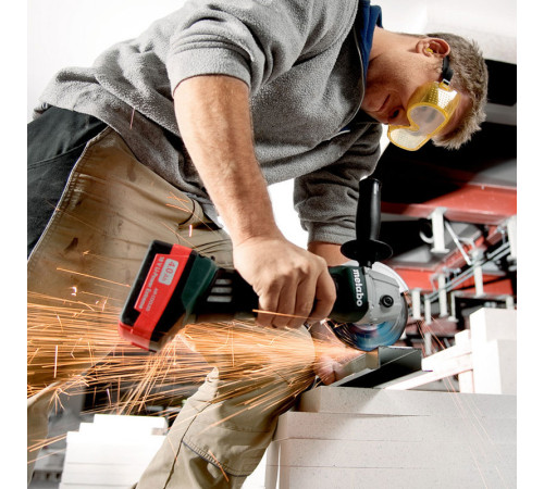 Аккумуляторная угловая шлифмашина Metabo W18 LTX 125 QUICK 602174610