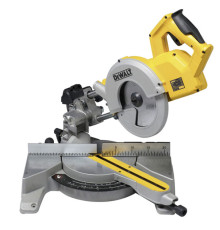 Торцовочная пила Dewalt DWS777