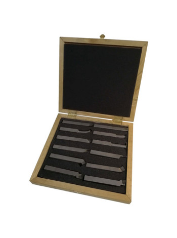 Набор токарных резцов AURA TOOLS (12 шт; 12х12 мм; Т5К10) AURA TOOLS 30011212