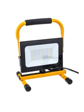 Переносной светодиодный прожектор IEK LED СДО 06-50П, 6500К, IP65, черный LPDO603-050-65-K02